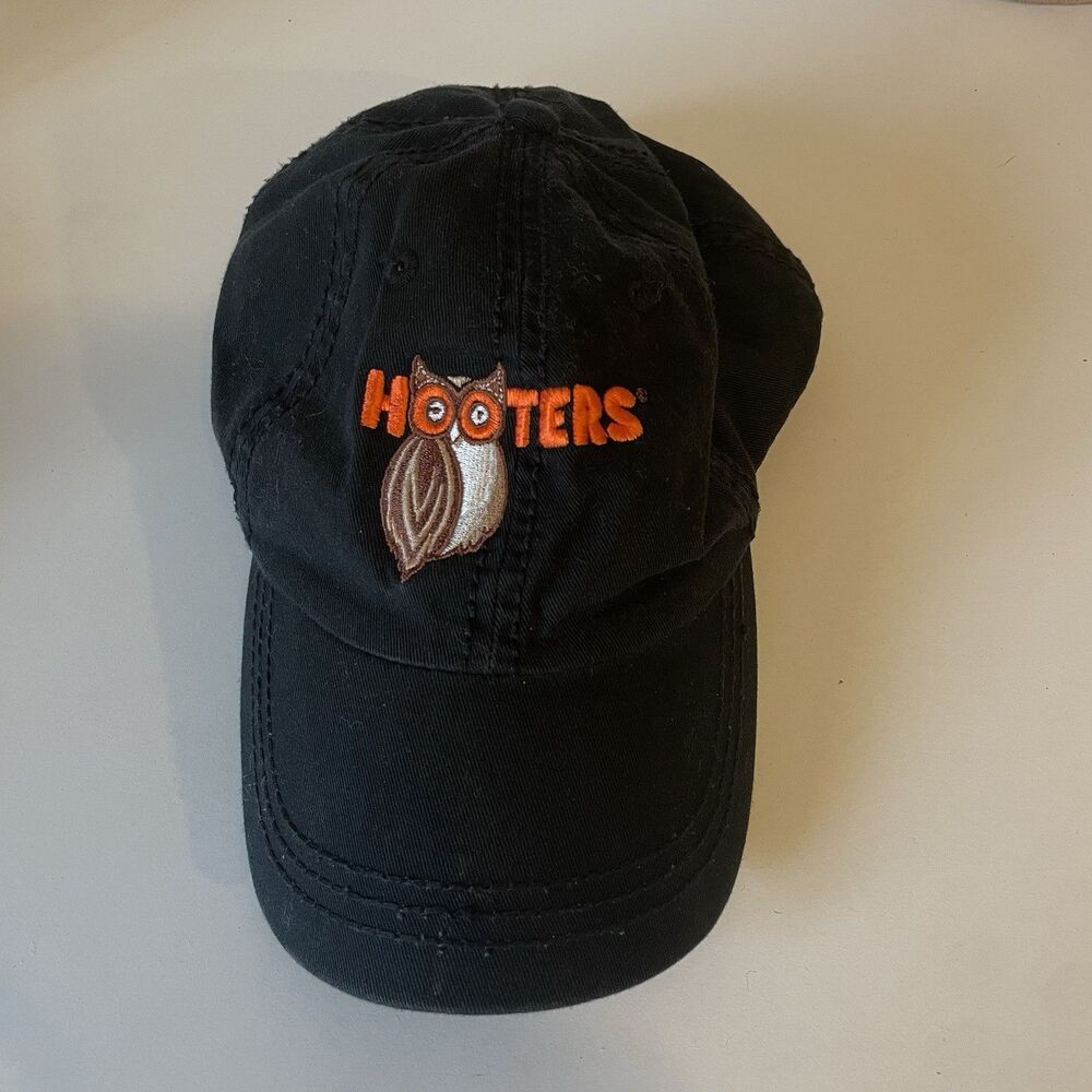 Unisex Hooters Restaurant Baseball Hat 90s Y2K Style One Size